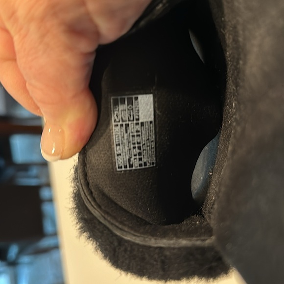 Brand new UGG fur slides size 9 purchased at Dillard - Picture 3 of 3